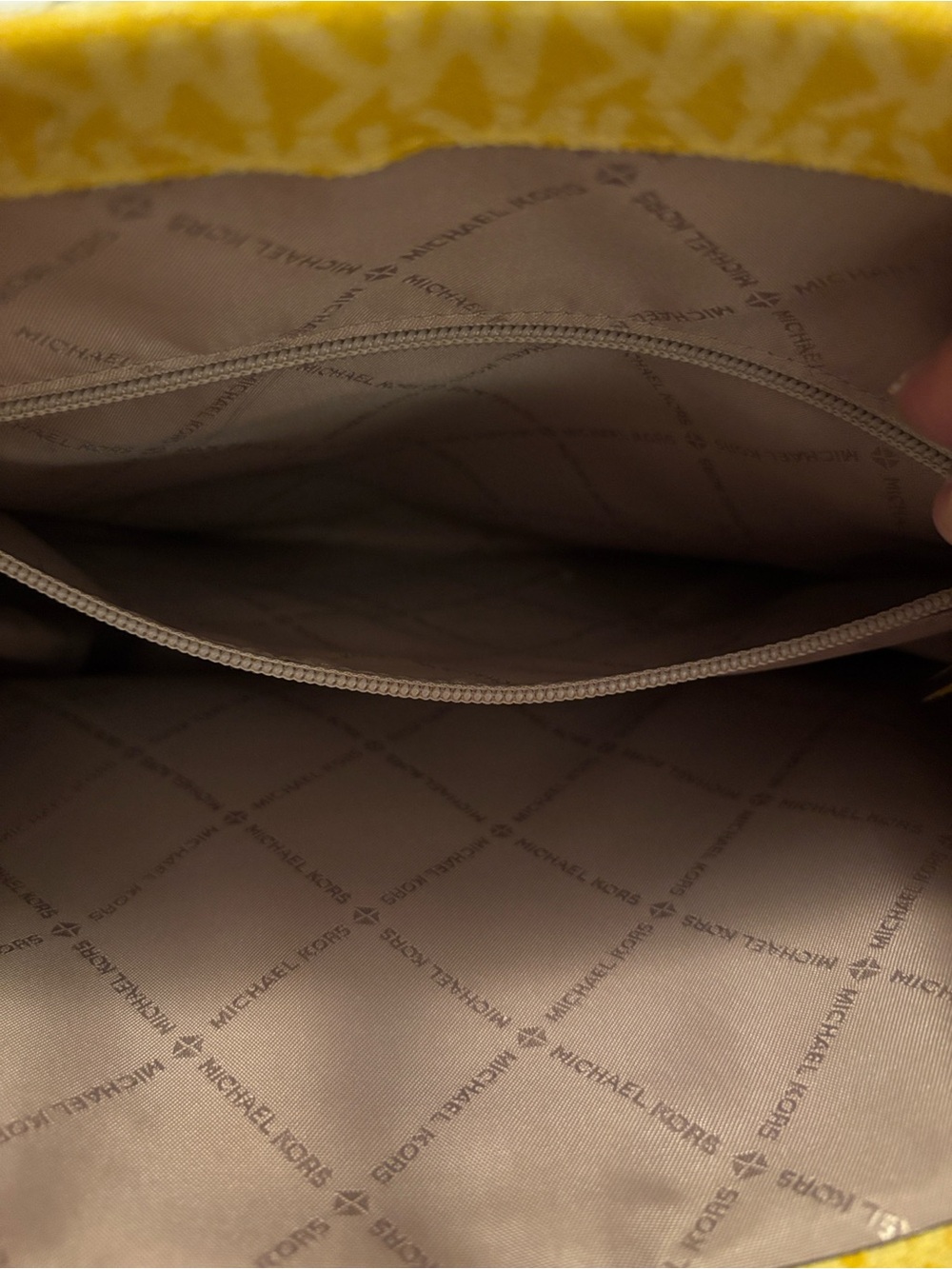 Michael Kors authentic ombre Yellow Trim Canvas Tote - Picture 14 of 16